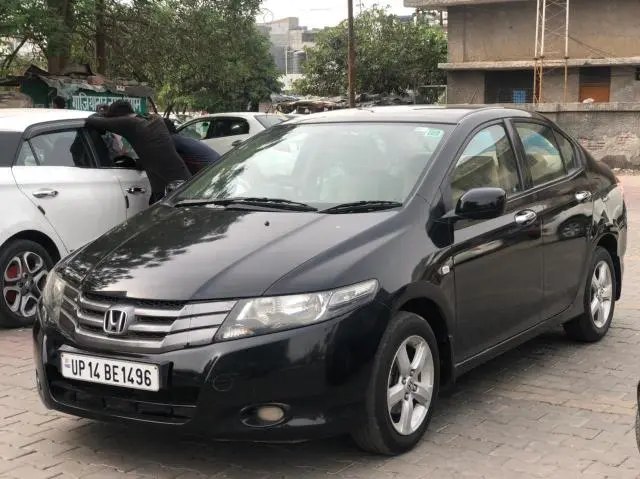 Honda City 1.5 V MT 2010