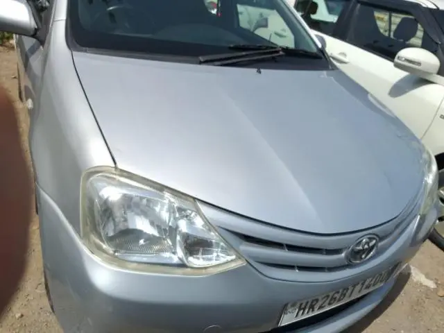 Toyota Etios Liva G 2012