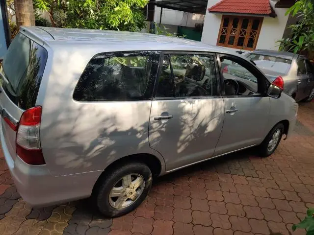 Toyota Innova 2.5 V 7 STR 2007