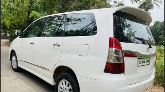 Toyota Innova 2.5 Z 7 SEATER 2014