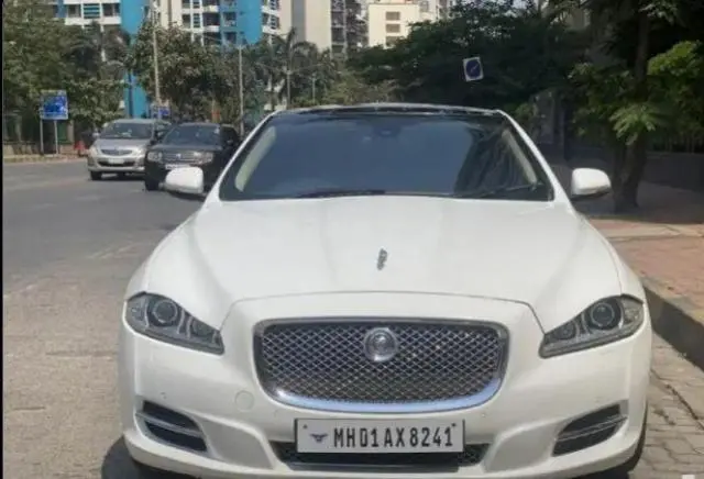 Jaguar XJ 3.0 DIESEL PORTFOLIO 2011