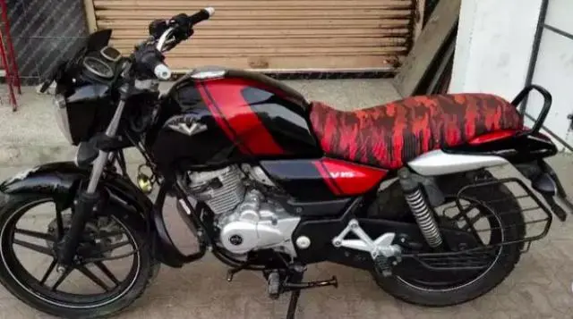 Bajaj V15 150cc 2016