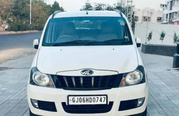 Mahindra Quanto C4 2013