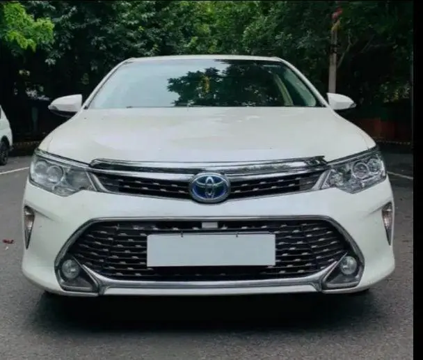 Toyota Camry Hybrid 2019