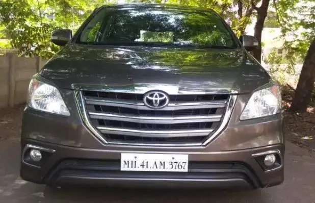 Toyota Innova 2.5 V 8 STR 2016