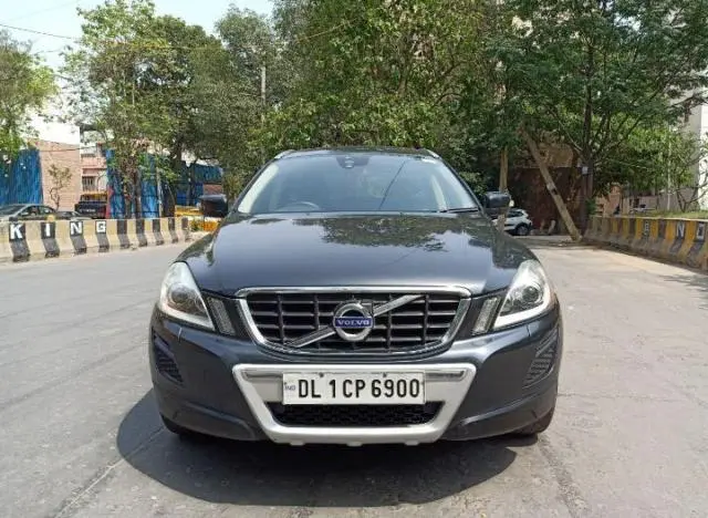 Volvo XC60 D4 KINETIC 2013
