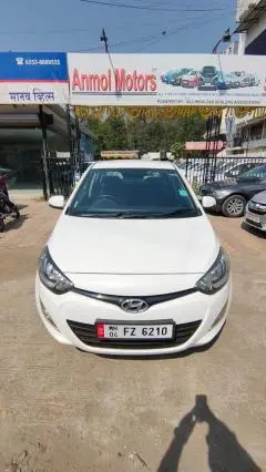 Hyundai i20 Sportz 1.4 CRDi 2013