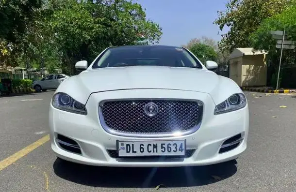 Jaguar XJ 3.0 DIESEL PORTFOLIO 2013