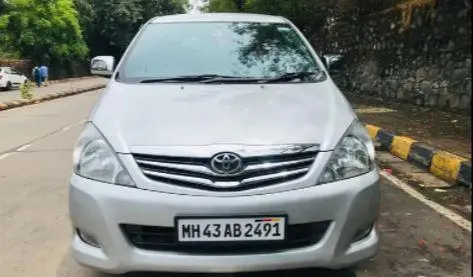 Toyota Innova 2.5 VX 8 STR BS III 2010