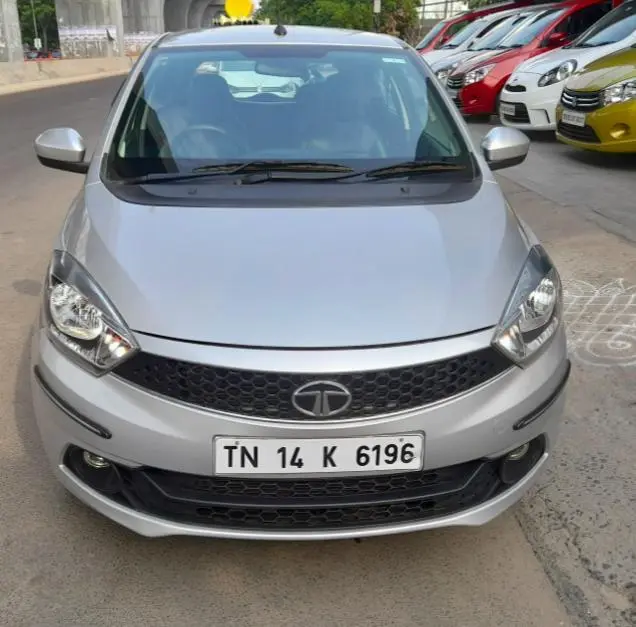 Tata Tiago Revotron XT 2017
