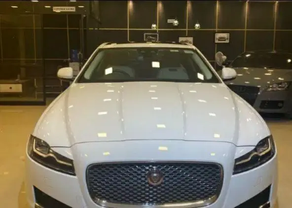 Jaguar XF 2.0 Prestige Petrol BS6 2020