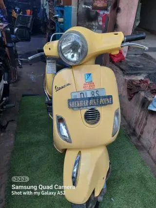 Piaggio Vespa 125cc 2013