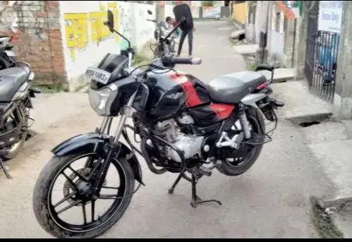Bajaj V15 150cc 2017