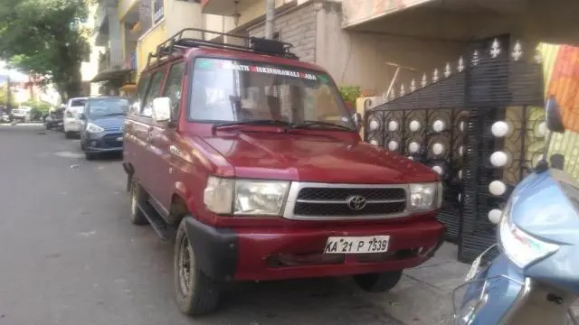 Toyota Qualis 2.4 DFS 2000