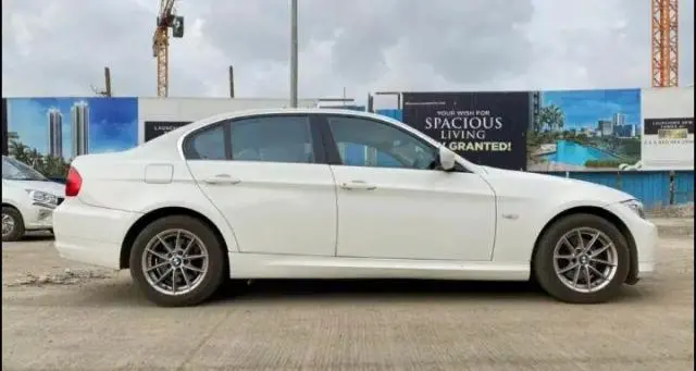 BMW 3 Series 320I 2010