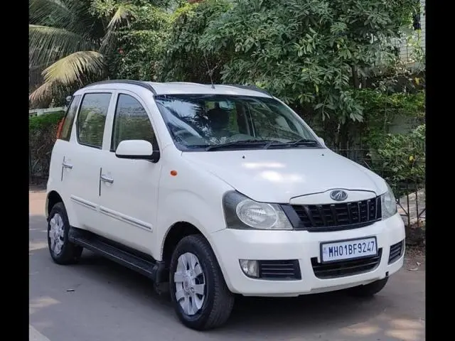 Mahindra Quanto C6 2012