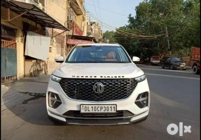 MG Hector Plus Sharp 1.5 DCT Petrol 2020
