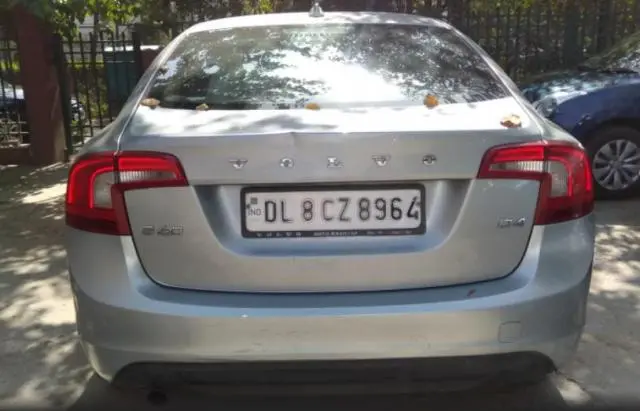 Volvo S60 Kinetic D4 2013