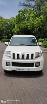 Mahindra TUV300 T8 2015