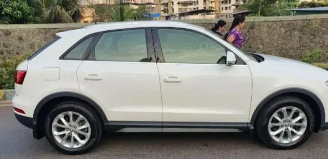 Audi Q3 30 TDI Premium FWD 2017