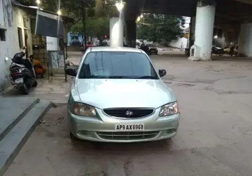 Hyundai Accent GLE 2004