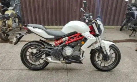 Benelli TNT 300 2016