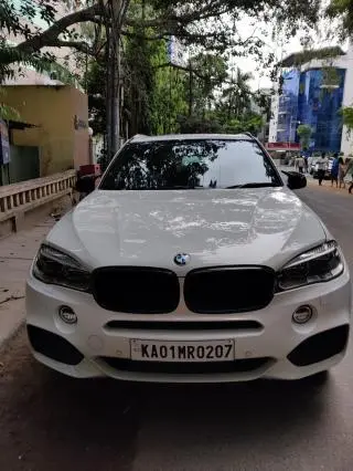 BMW X5 xDrive30d Pure Experience (5 Seater) 2018