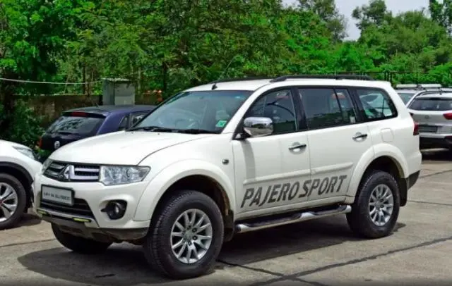 Mitsubishi Pajero Sport 4X2 AT 2015