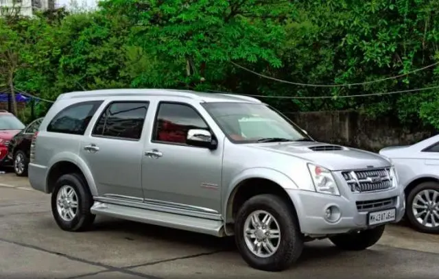 Isuzu MU7 Base IV 2015