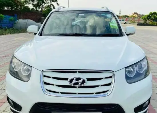 Hyundai Santa Fe 4WD AT 2012