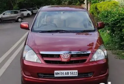 Toyota Innova 2.5 G 8 STR BS III 2005