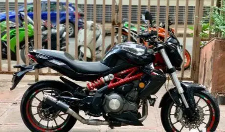 Benelli TNT 300 2015