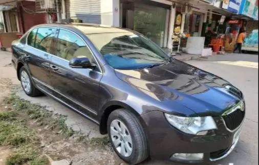 Skoda Superb ELEGANCE 2.0 TDI CR AT 2011