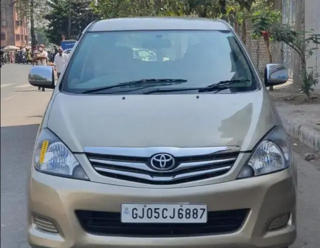 Toyota Innova 2.5 V 8 STR 2008