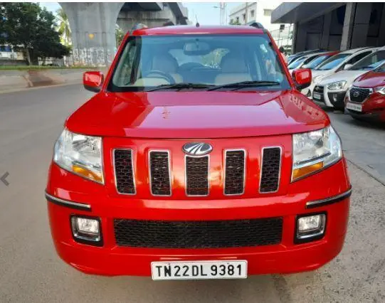 Mahindra TUV300 T8 2018