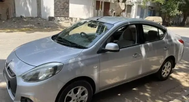 Renault Scala RXL DIESEL 2013