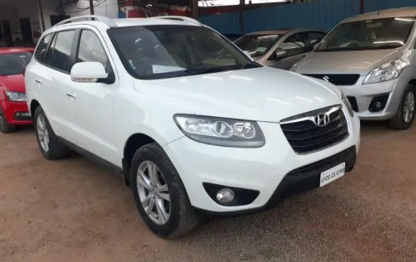 Hyundai Santa Fe 2 WD MT 2013