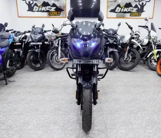 Bajaj Pulsar ABS 220F 2020