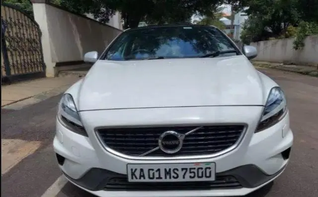 Volvo XC40 D4 R-Design 2018