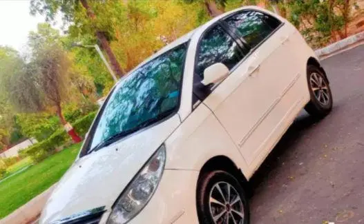 Tata Indica Vista Aqua 1.3 Quadrajet 2012