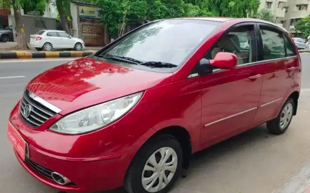 Tata Indica Vista Quadrajet VX Tech 2012