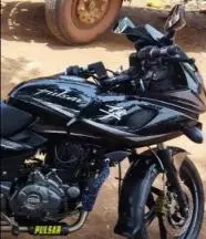 Bajaj Pulsar 220F 2018