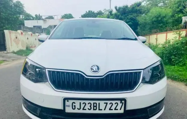 Skoda Rapid 1.6 MPI Elegance AT 2017