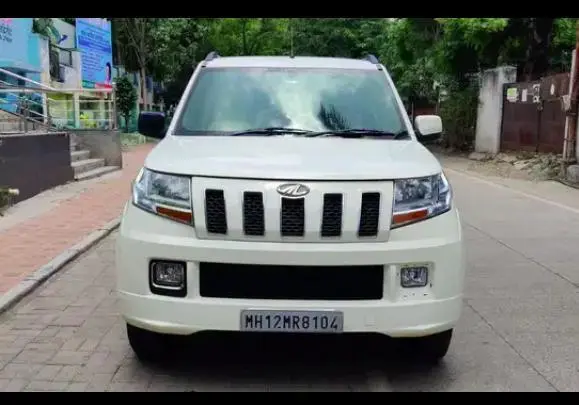 Mahindra TUV300 T8 2016