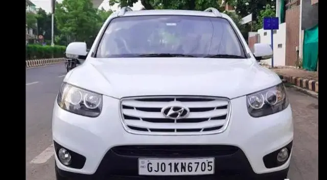 Hyundai Santa Fe 2WD MT 2011