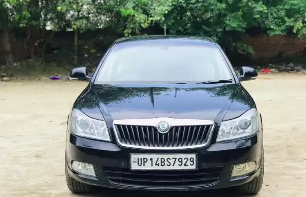 Skoda Laura L&K 2.0 TDI AT 2012