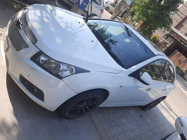 Chevrolet Cruze 2.0 LTZ MT 2011