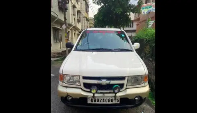 Chevrolet Tavera Neo LT- 9 STR BS-III 2013