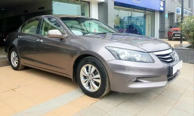 Honda Accord 2.4 i-VTEC MT 2013