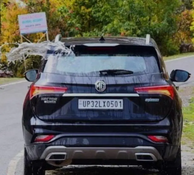 MG Hector Plus Sharp Hybrid 1.5 Petrol 2021